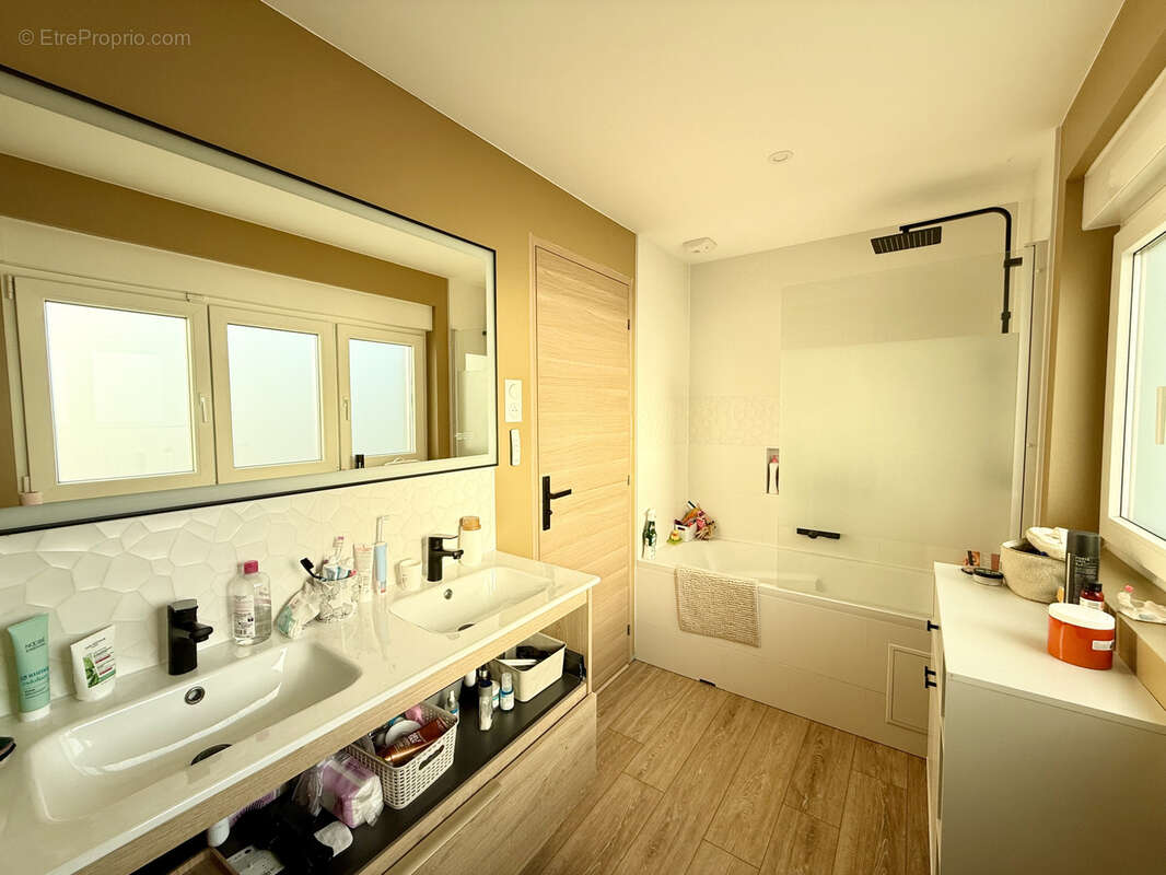 Maison à MONTIGNY-EN-GOHELLE