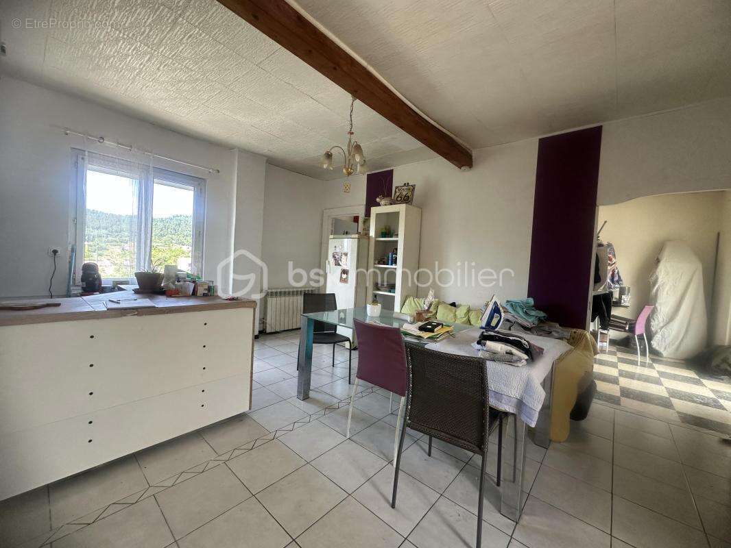 Appartement à SAINT-MARTIN-DE-VALGALGUES
