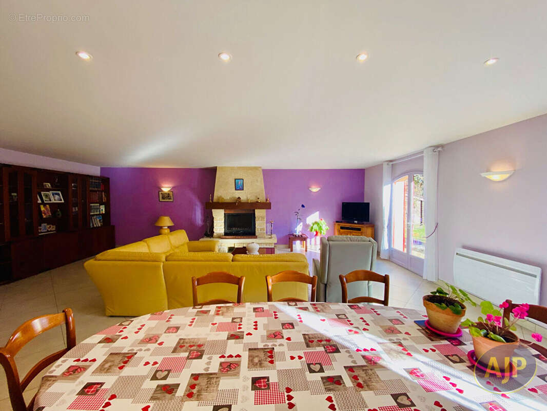 Maison à GAILLAN-EN-MEDOC