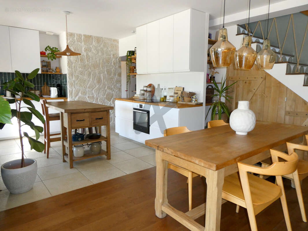 Belle villa majoritairement de plain pied avec piscine - photo 3