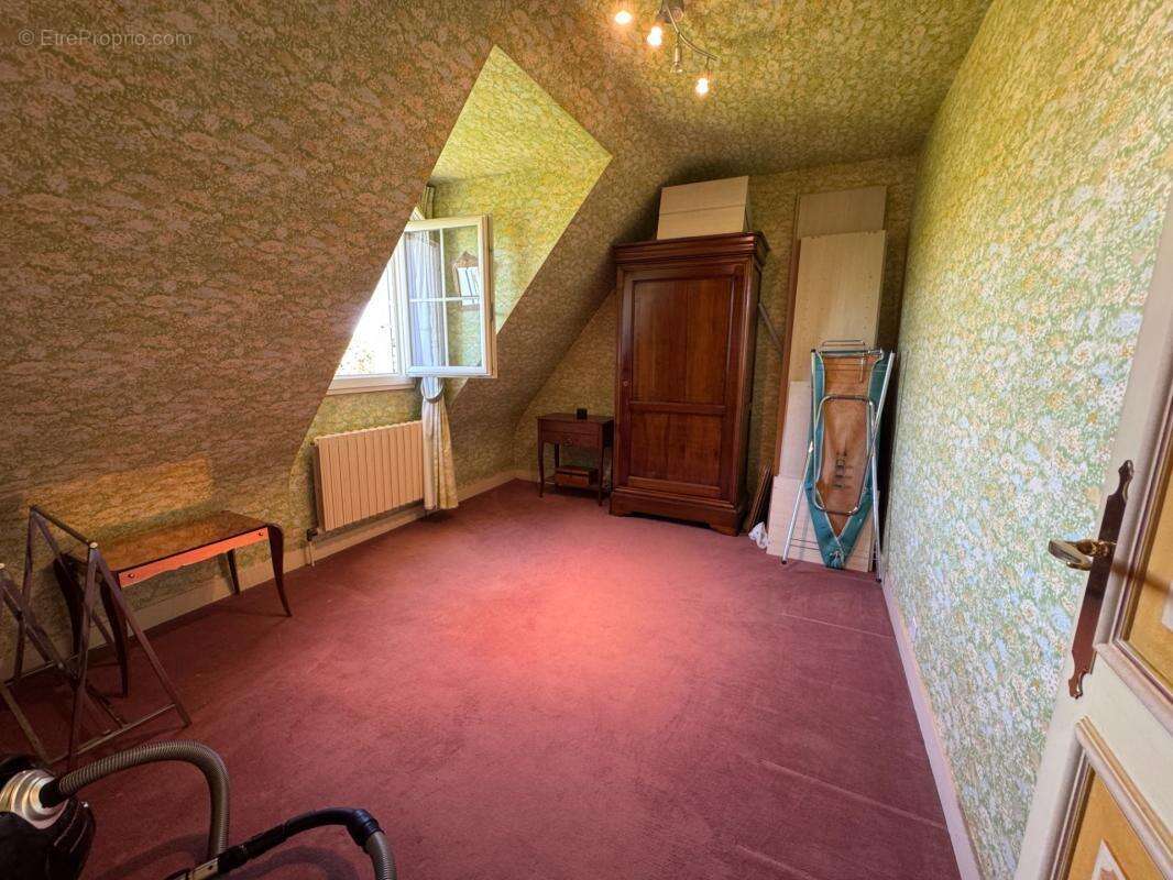 Maison à vendre 6 pièces SAINT CYR SUR LOIRE (37) - photo 8