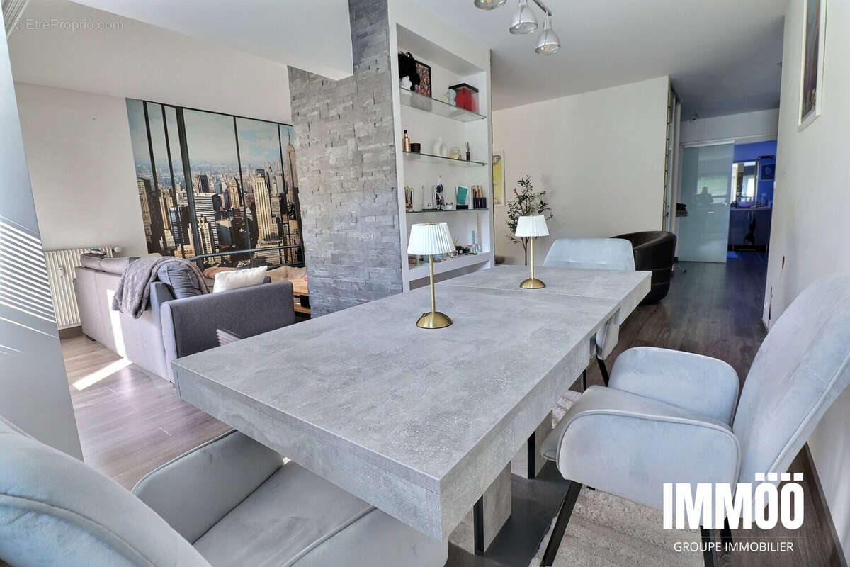Appartement à DEVILLE-LES-ROUEN
