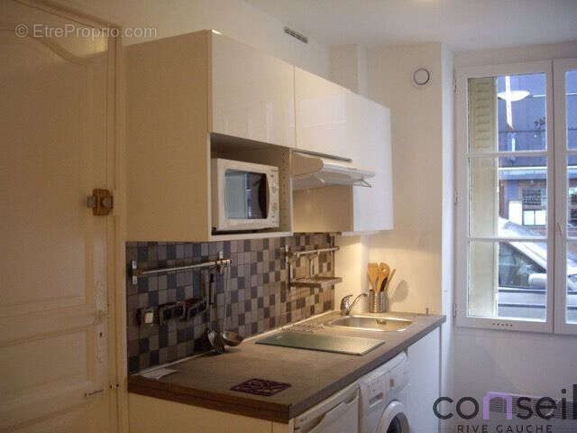 Appartement à PARIS-14E