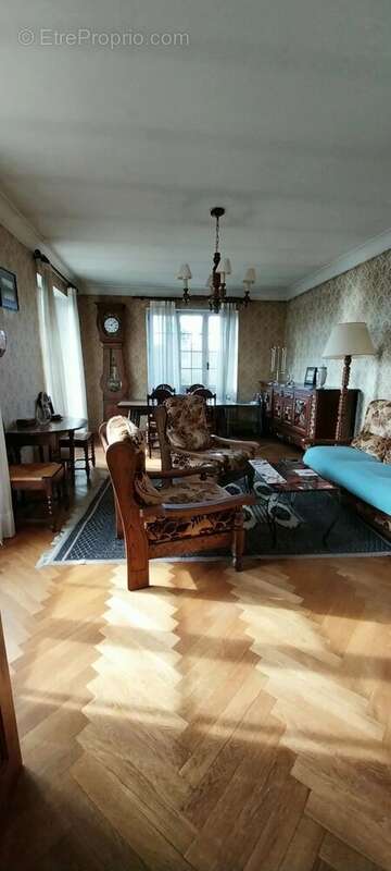 Maison à VAILHOURLES