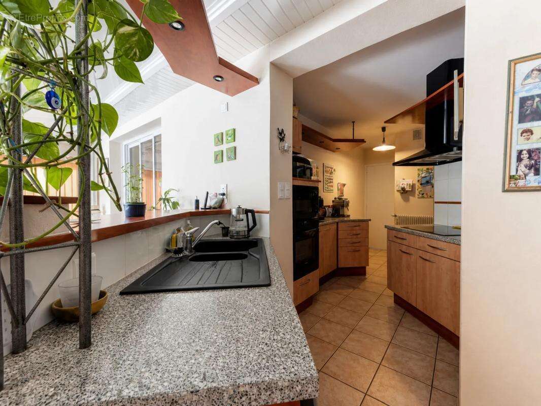 Maison de 6 pièces de 125 m² à Cholet - photo 4