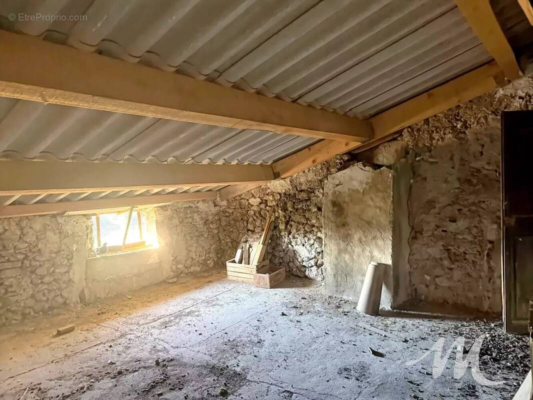 Appartement à BARJOLS