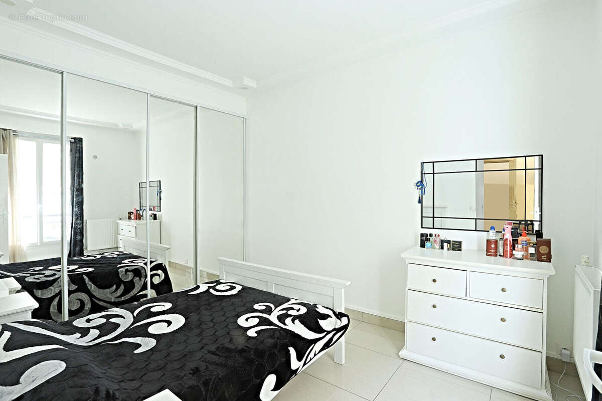 Appartement Pantin 2 pièce(s) 31 m2 / DPE D - photo 4