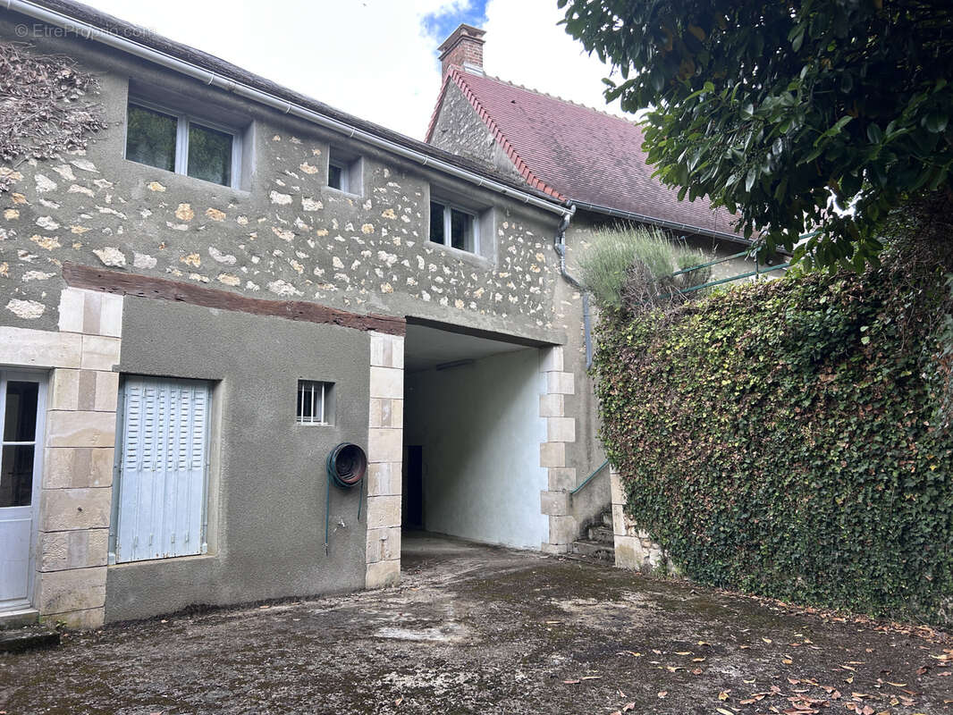 Maison à THENAY