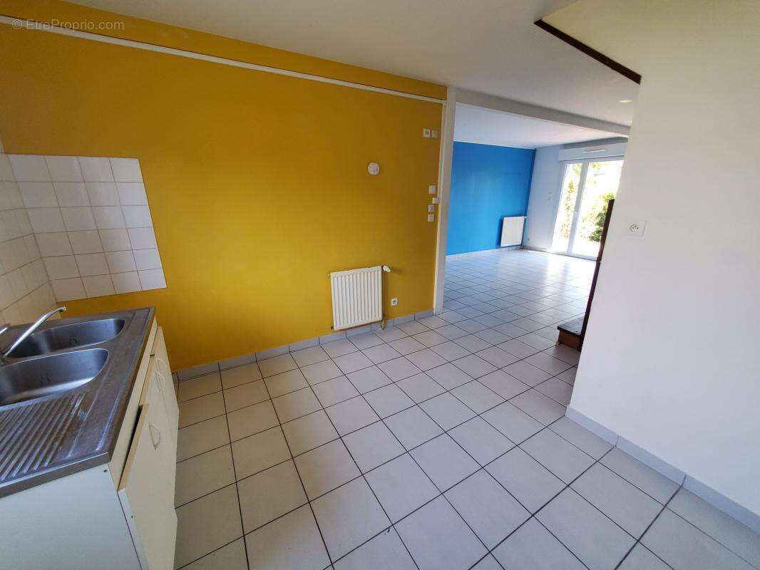 Maison à étage T4 avec jardin et garage - photo 6