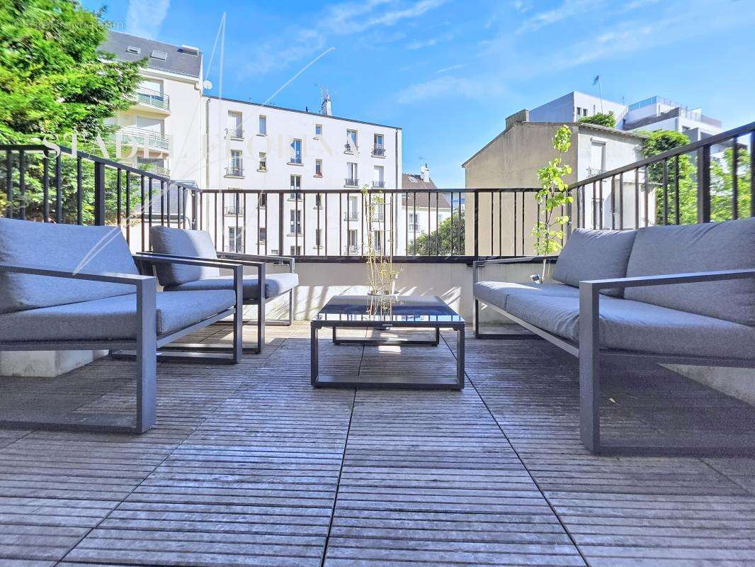 Appartement à ISSY-LES-MOULINEAUX