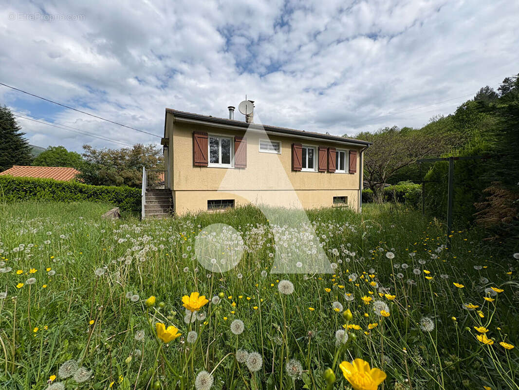 Maison à THUEYTS
