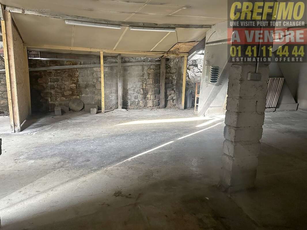 Commerce à ASNIERES-SUR-SEINE