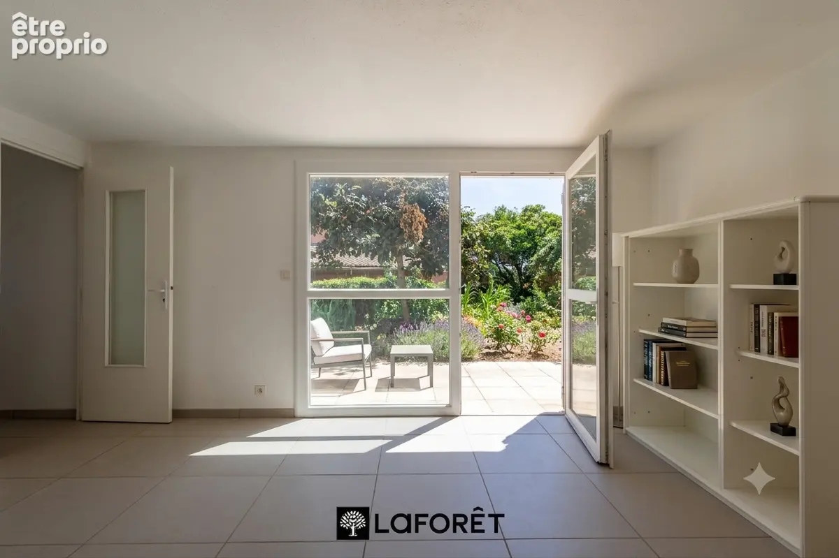 Appartement à HYERES