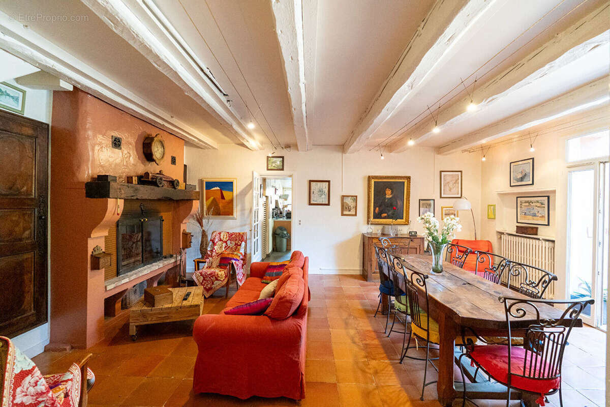 Maison à BOUC-BEL-AIR