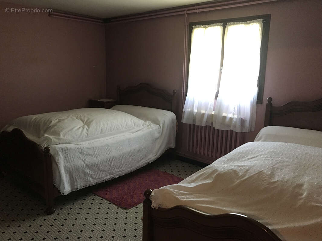 Maison à LAROQUE-TIMBAUT