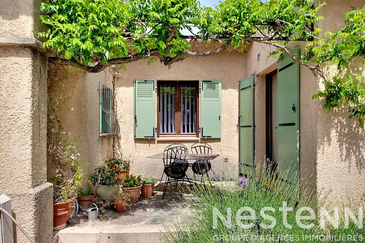 Maison à TOURTOUR