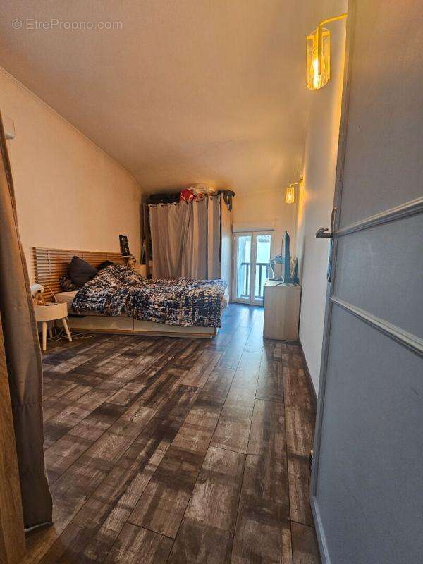 Appartement à CADENET