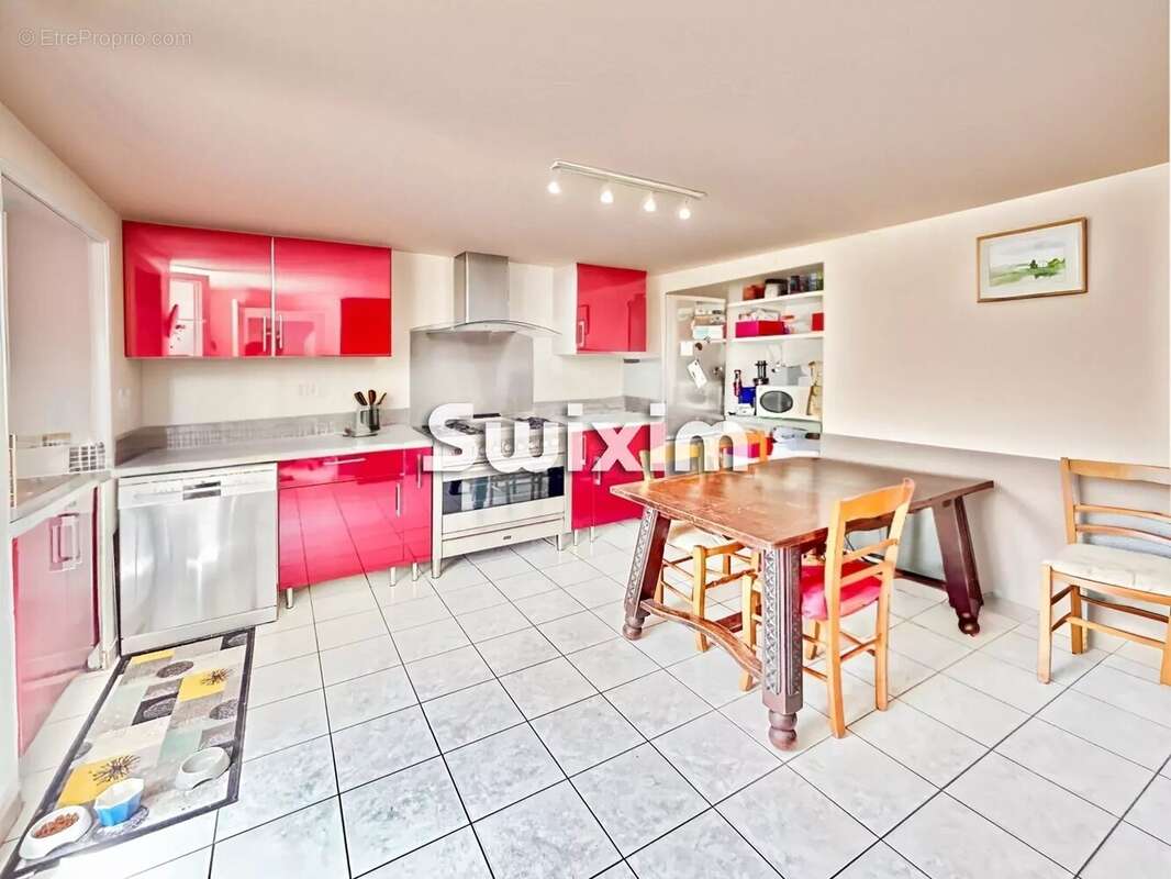 Maison à SUZE-LA-ROUSSE