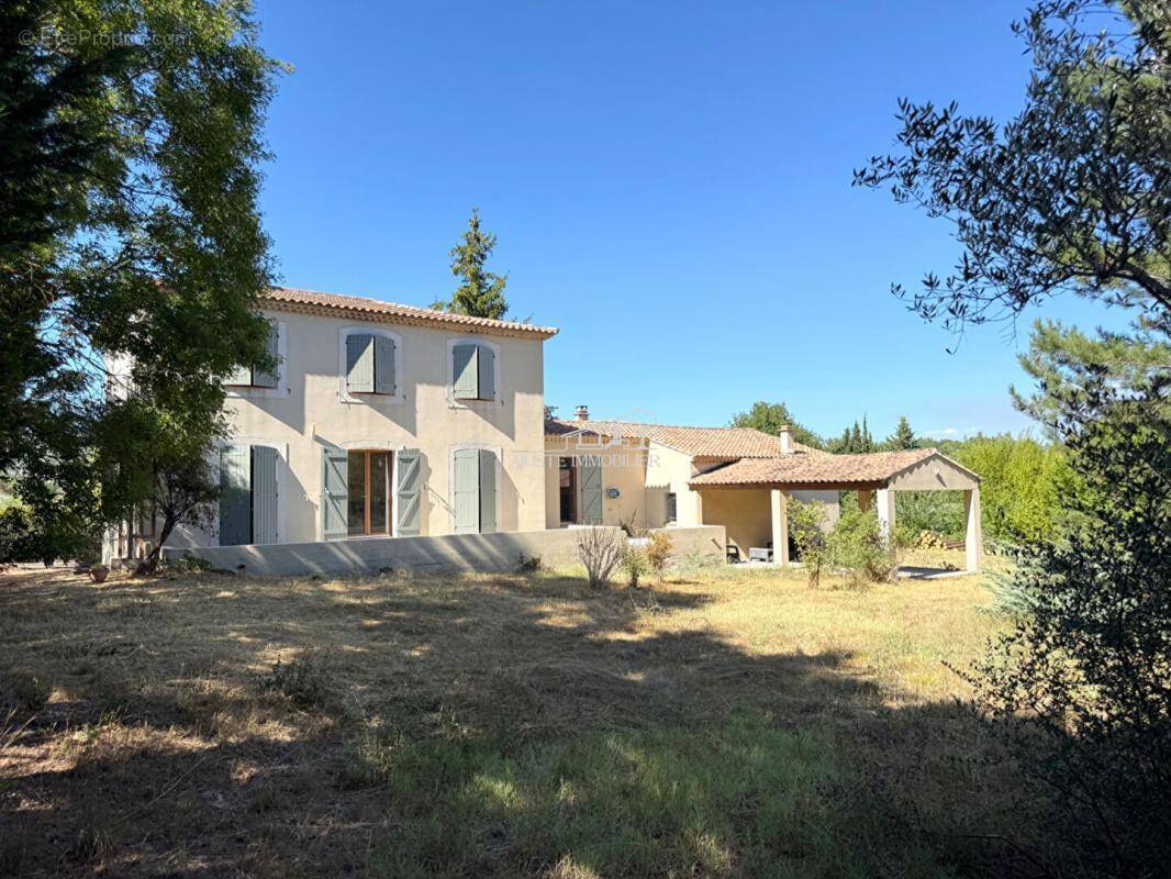 Maison à NANS-LES-PINS