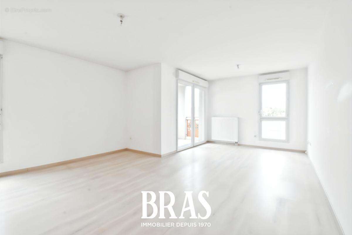 Appartement à SAINT-SEBASTIEN-SUR-LOIRE