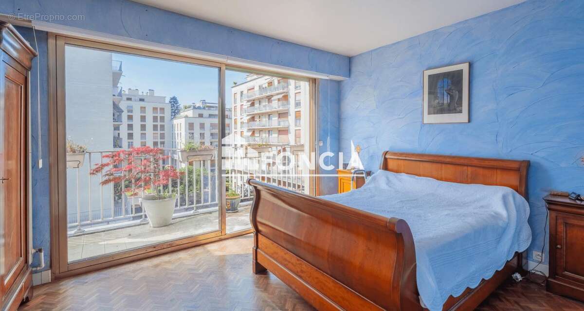 Appartement à VERSAILLES