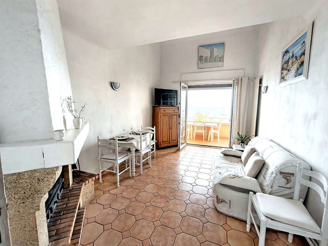 Appartement à FREJUS