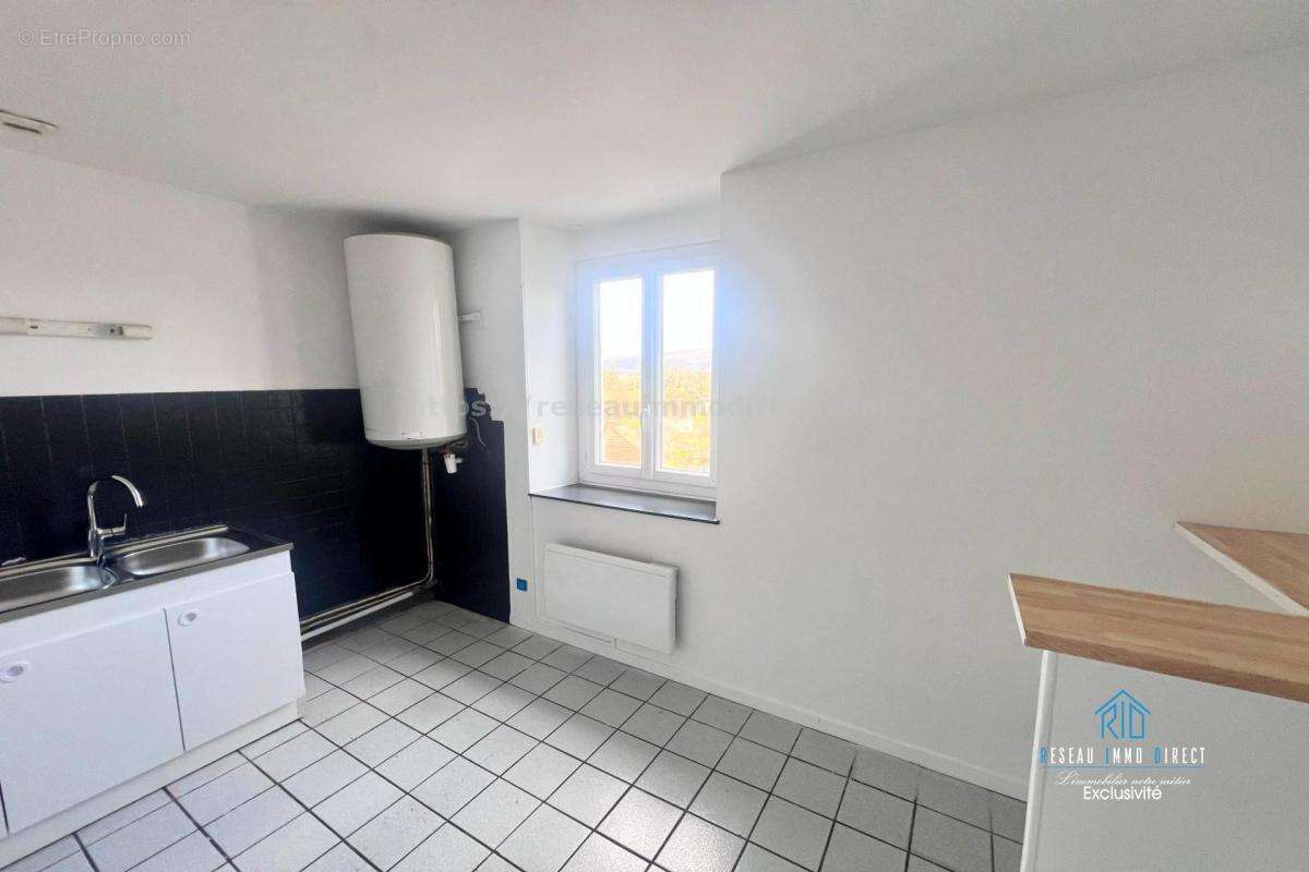 Appartement à CHABONS