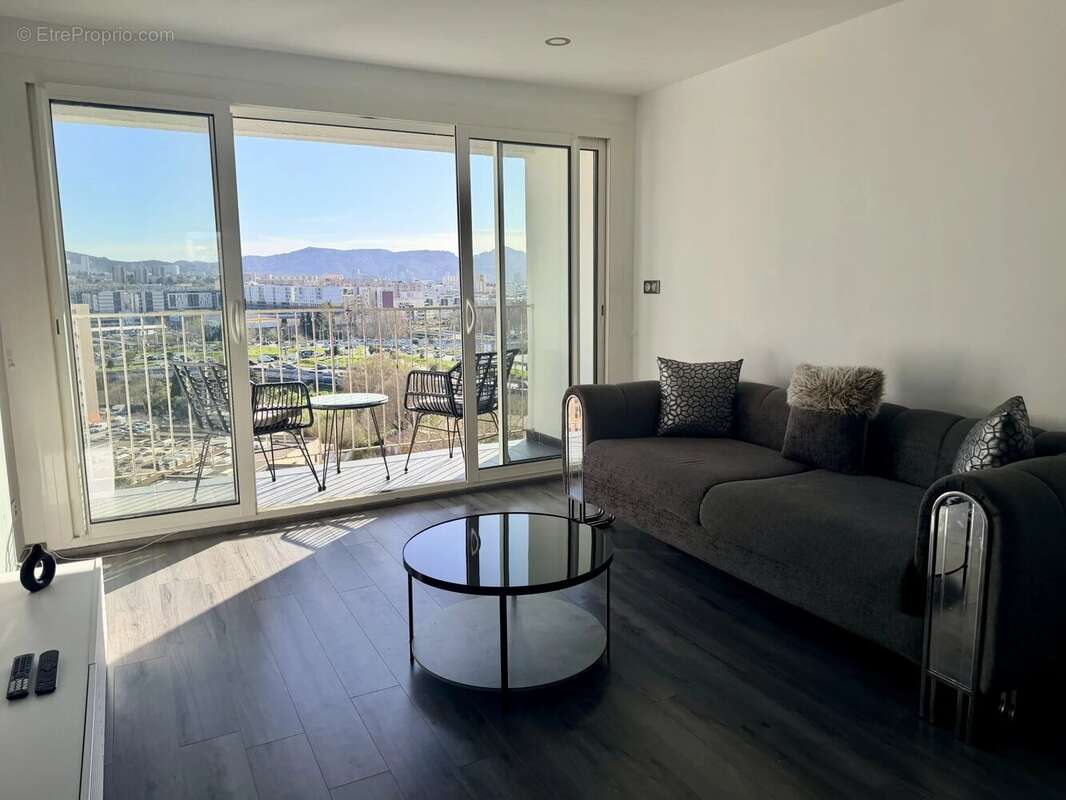 Appartement à MARSEILLE-11E