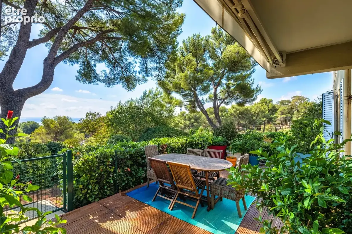 Hauts de Vaugrenier - Villeneuve-loubet / Appartement 3 pièces en RDJ de 80 m² avec vue mer - photo 3