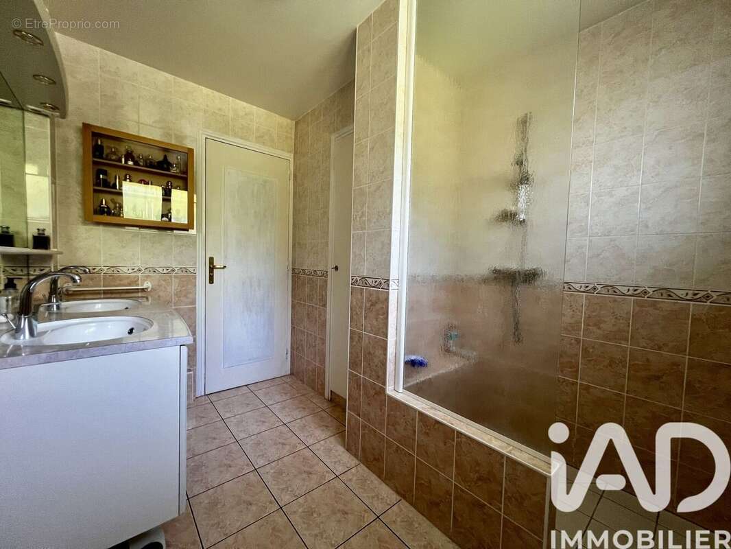 Maison 147 m² à Agneaux  - photo 8