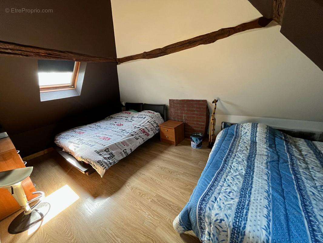 Maison à BUCHY