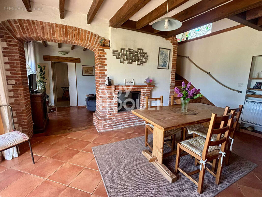 Maison à LARRA