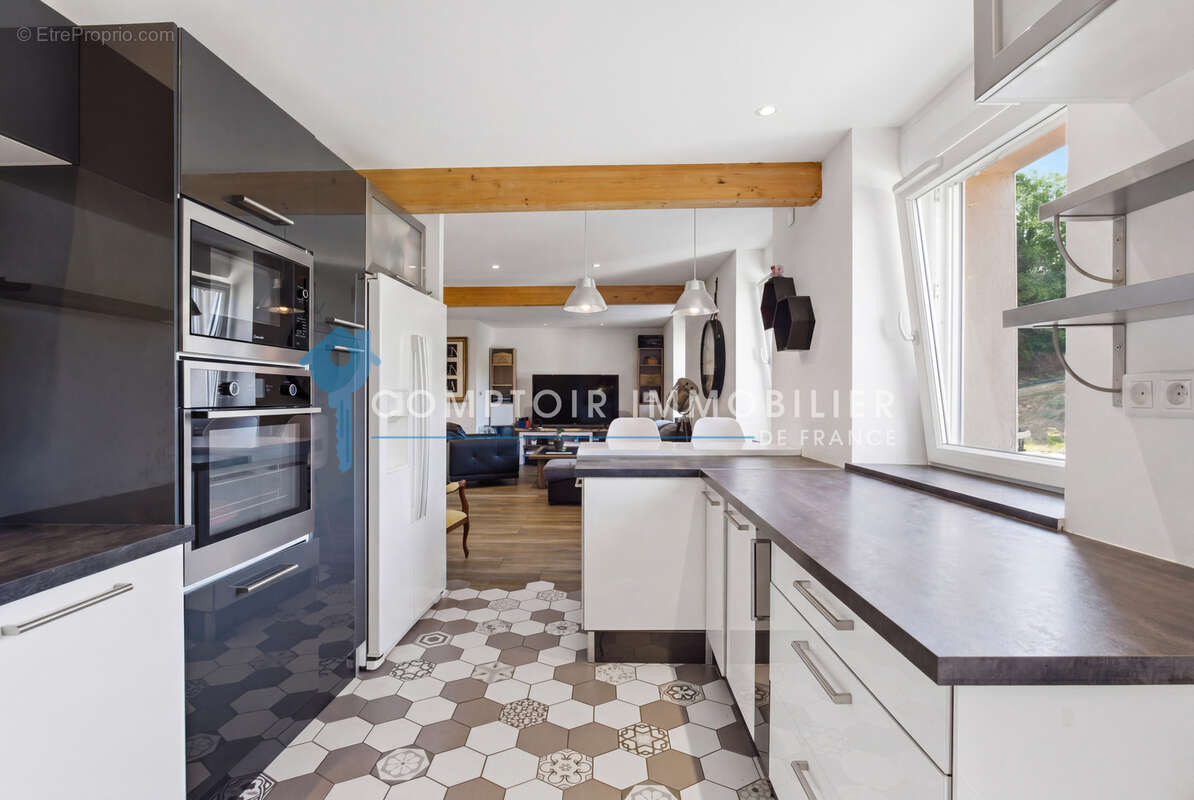 Appartement à RIVES