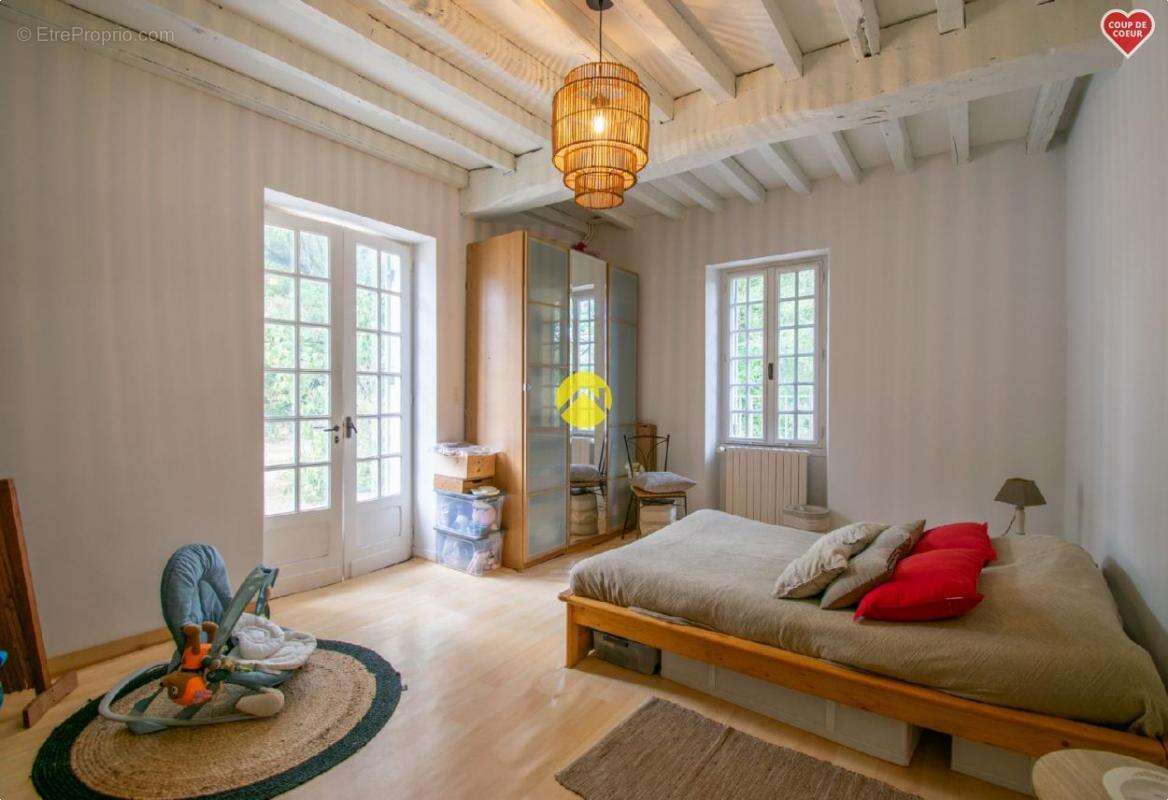 Maison à LE BUISSON-DE-CADOUIN