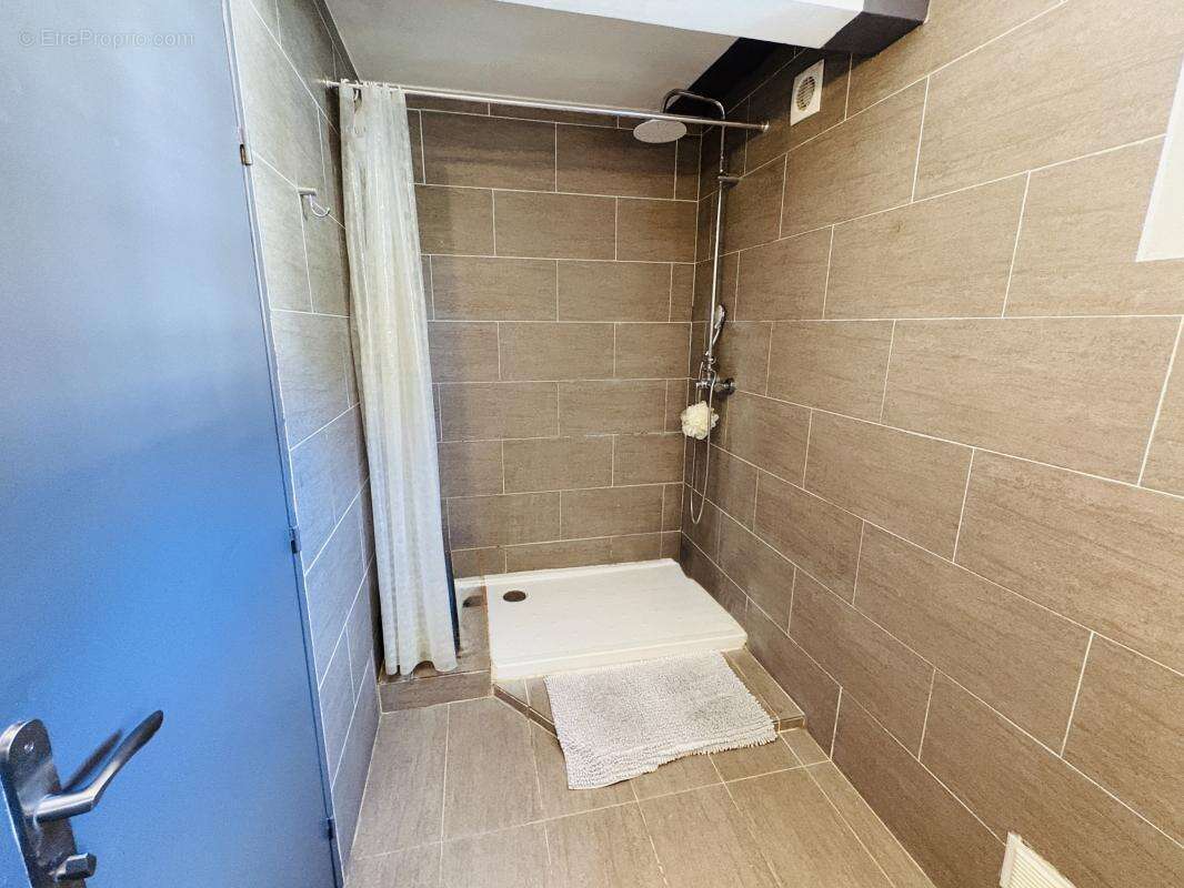 Appartement à MARSEILLE-11E