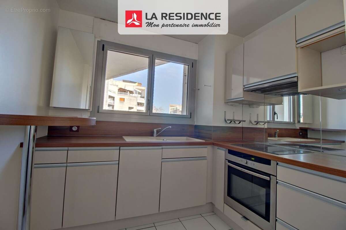 Appartement 79 m² à Cergy  - photo 2