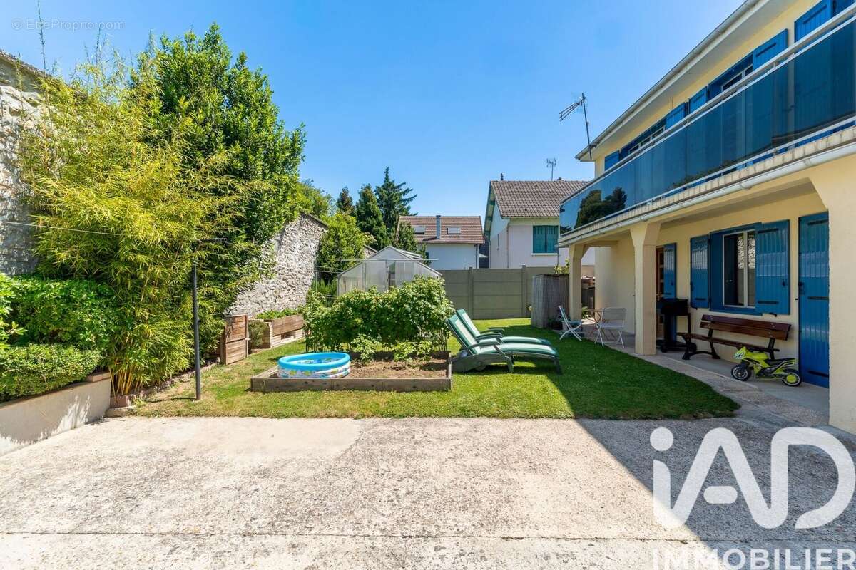 Maison 160 m² à Ecquevilly  - photo 2