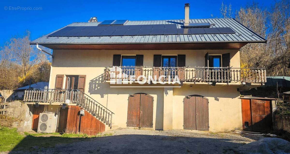 Maison à ALBIEZ-LE-JEUNE