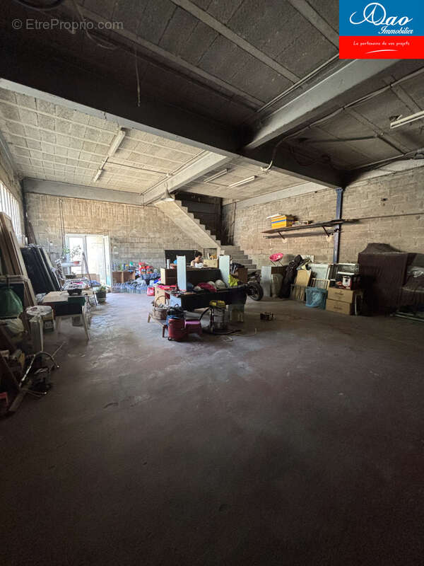Troyes - Maison type 5 avec deux ateliers pour activité professionnelle - photo 10