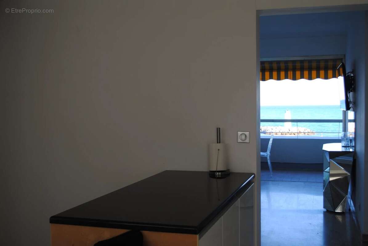 Appartement à VILLENEUVE-LOUBET