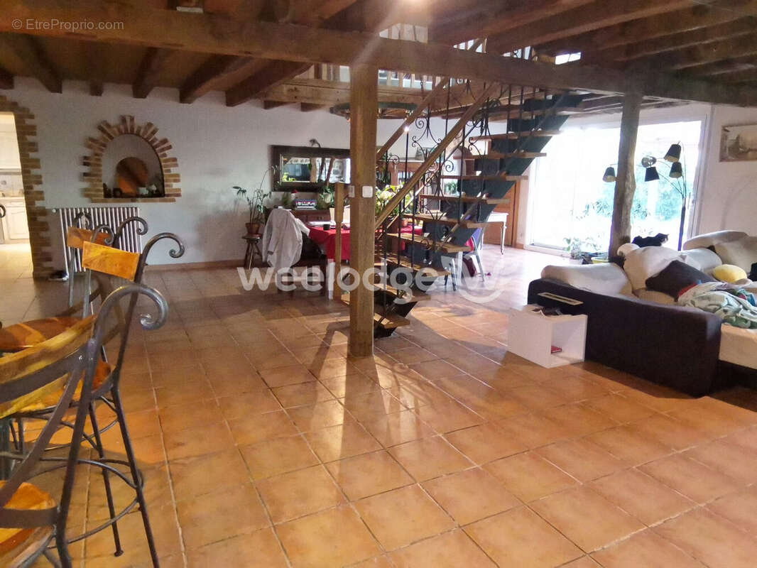 Maison à SAINT-AGNANT-DE-VERSILLAT