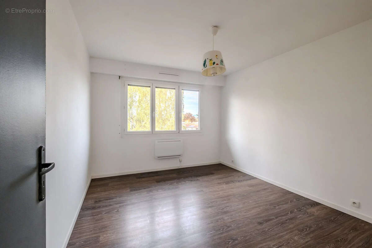 Appartement 84 m² à Douvaine  - photo 8