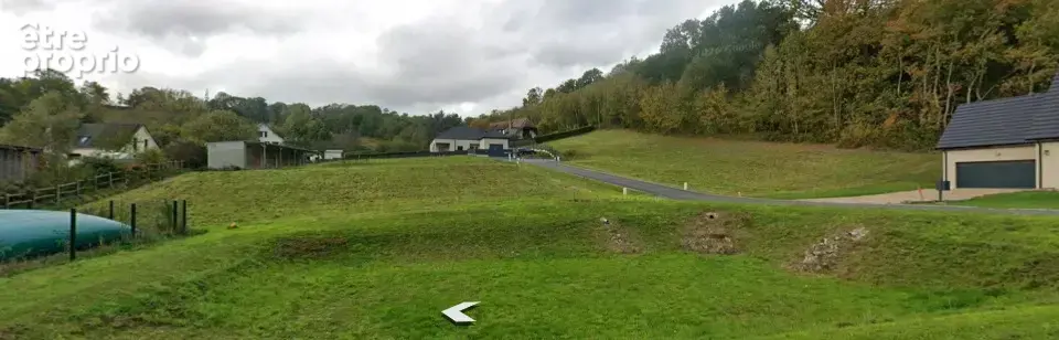 Photo Terrain à La Frenaye au prix de 82 000€