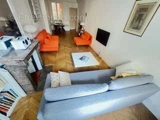 Appartement à PARIS-3E