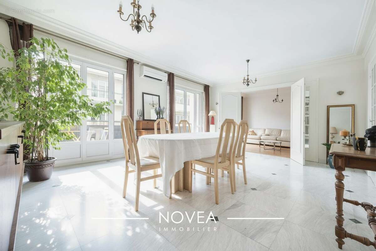Appartement à LYON-6E