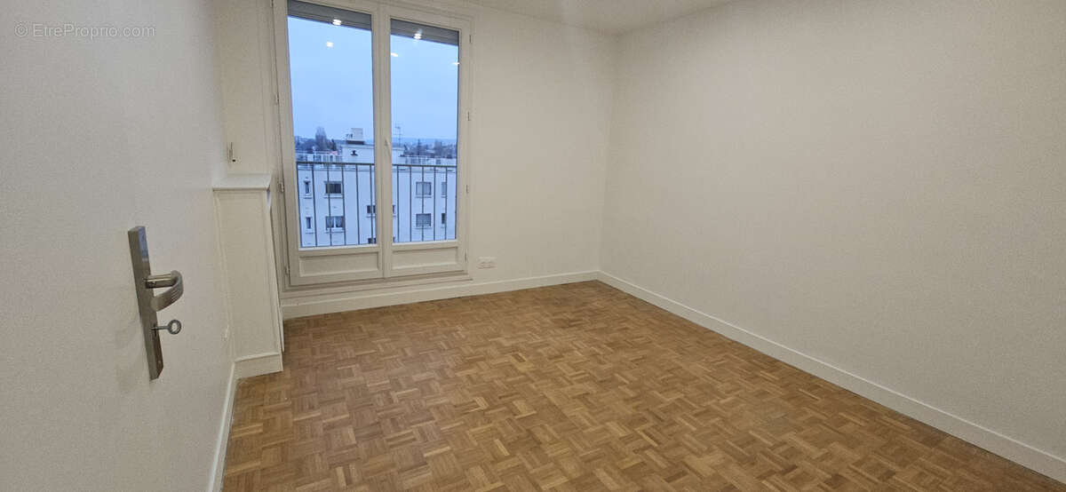 Appartement à ENGHIEN-LES-BAINS