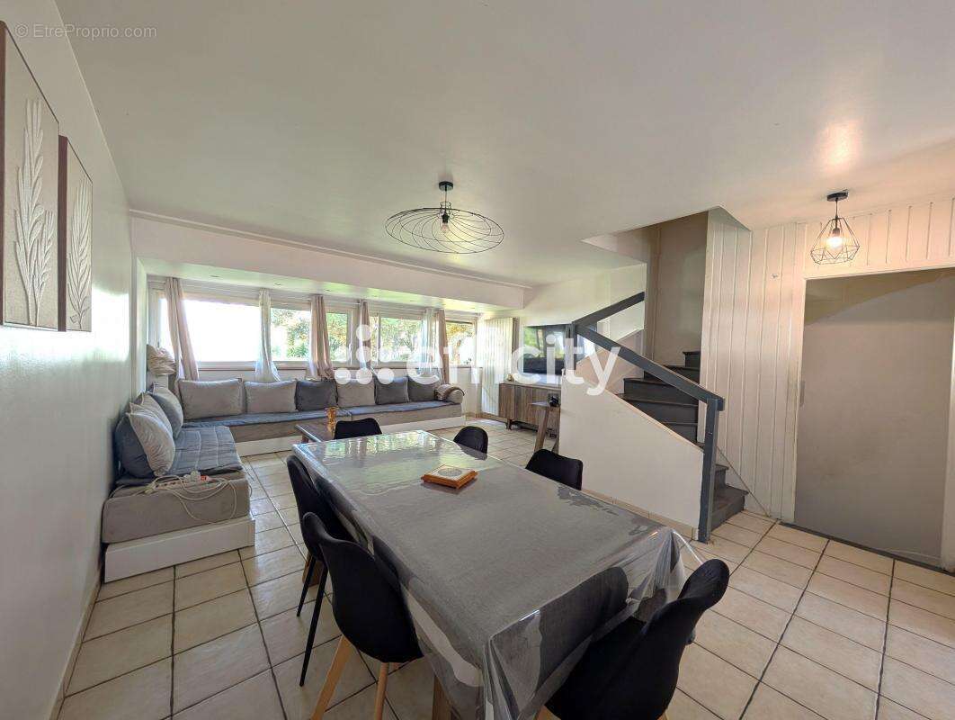 Maison à BOUFFEMONT