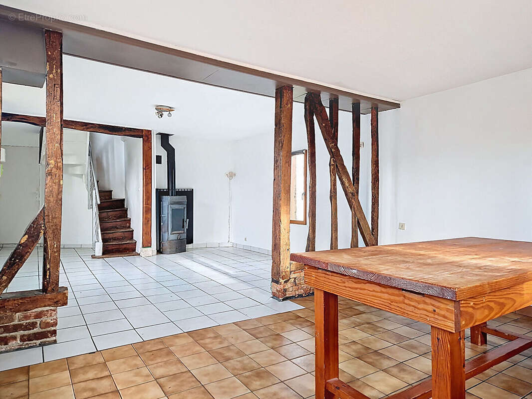 Maison à SAINT-GEORGES-DU-VIEVRE