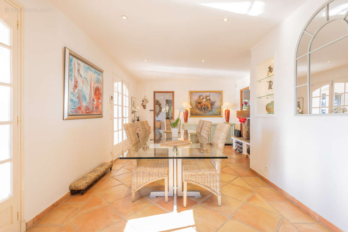 Maison à LA CROIX-VALMER