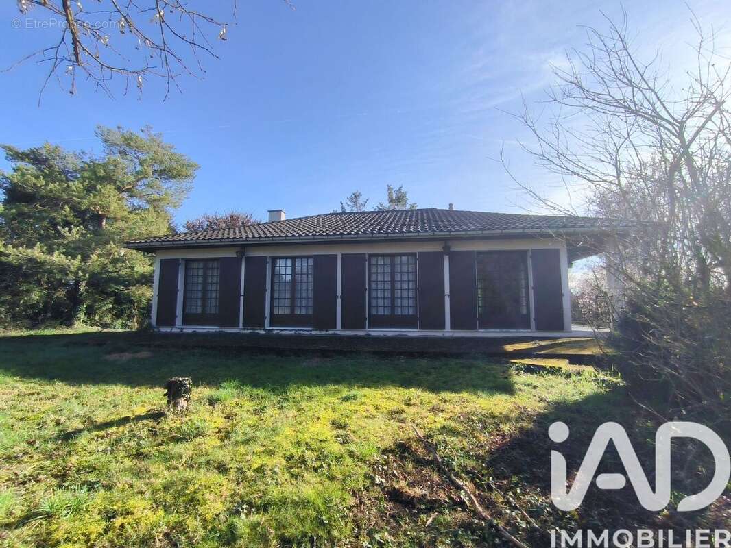 Photo 2 - Maison à MONTAMISE